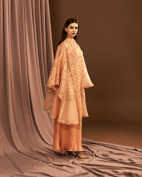 PEACH PRINTED AND PLEATED ORGANZA DRESS WITH FLARED SLEEVES