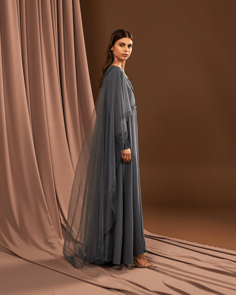 GREY EMBROIDERED THOUB WITH ATTACHED TULLE CAPE